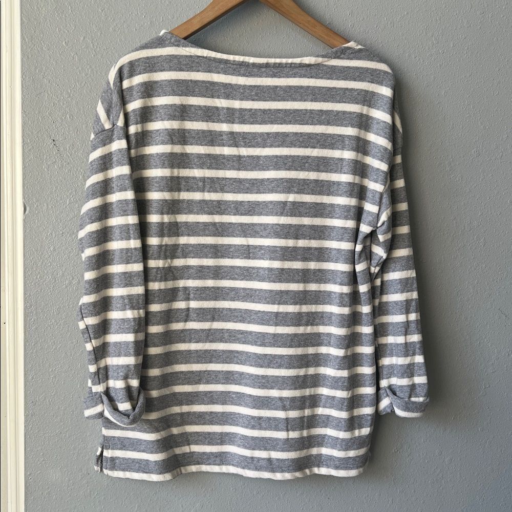 Old Navy pullover - Picture 5 of 6